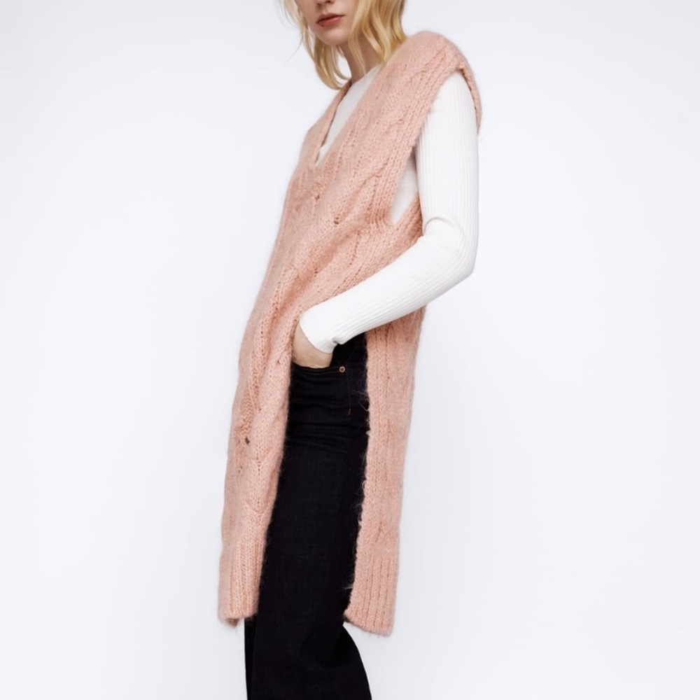 ZARA BNWT Cable Knit Vest